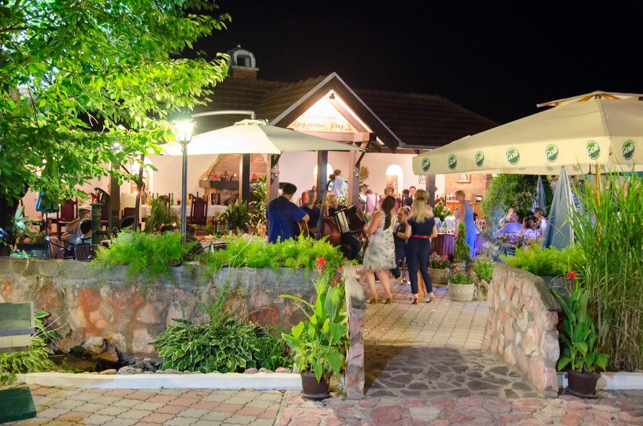 Hotel Drumski Raj Svilajnac 외부 사진